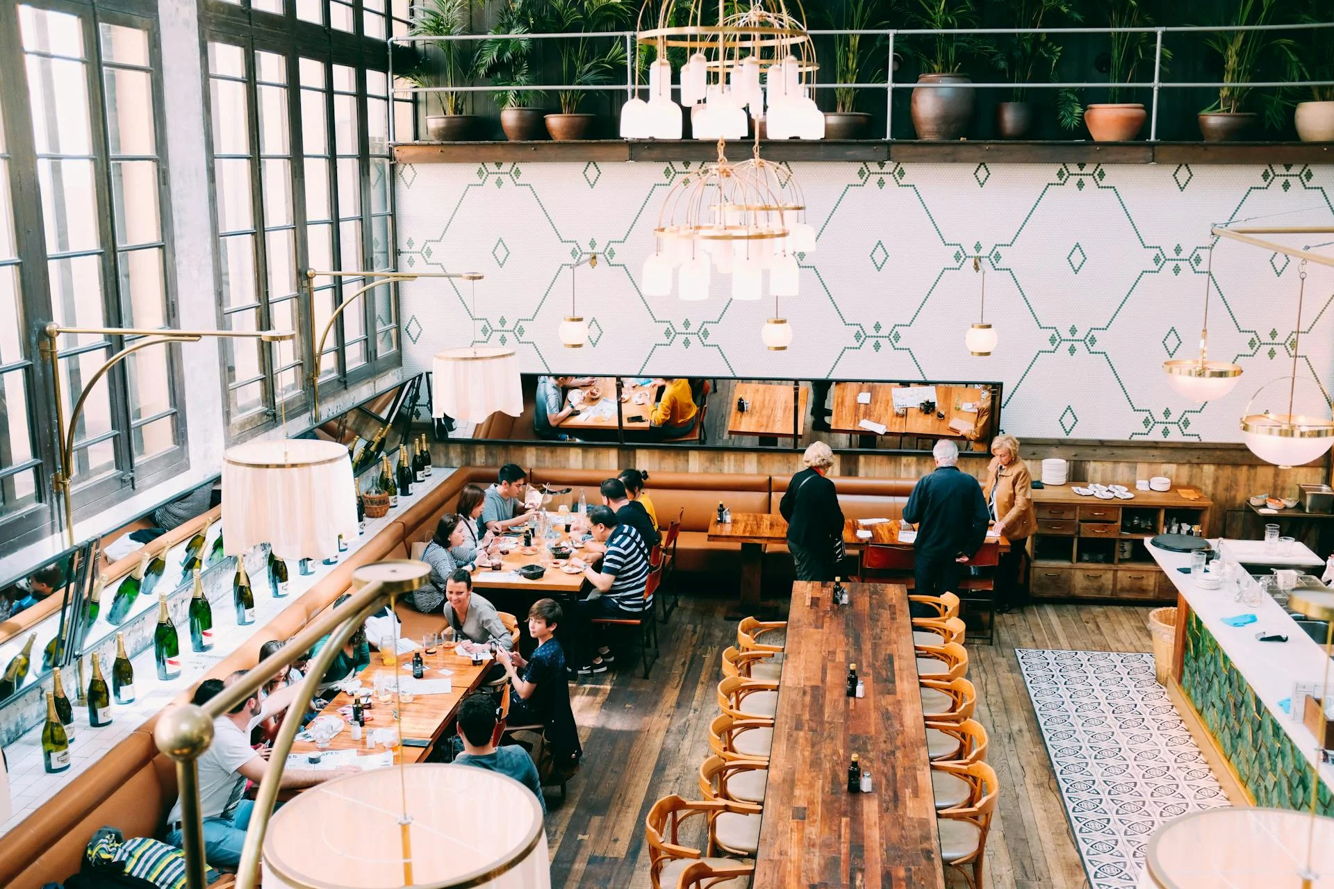 bar restaurant